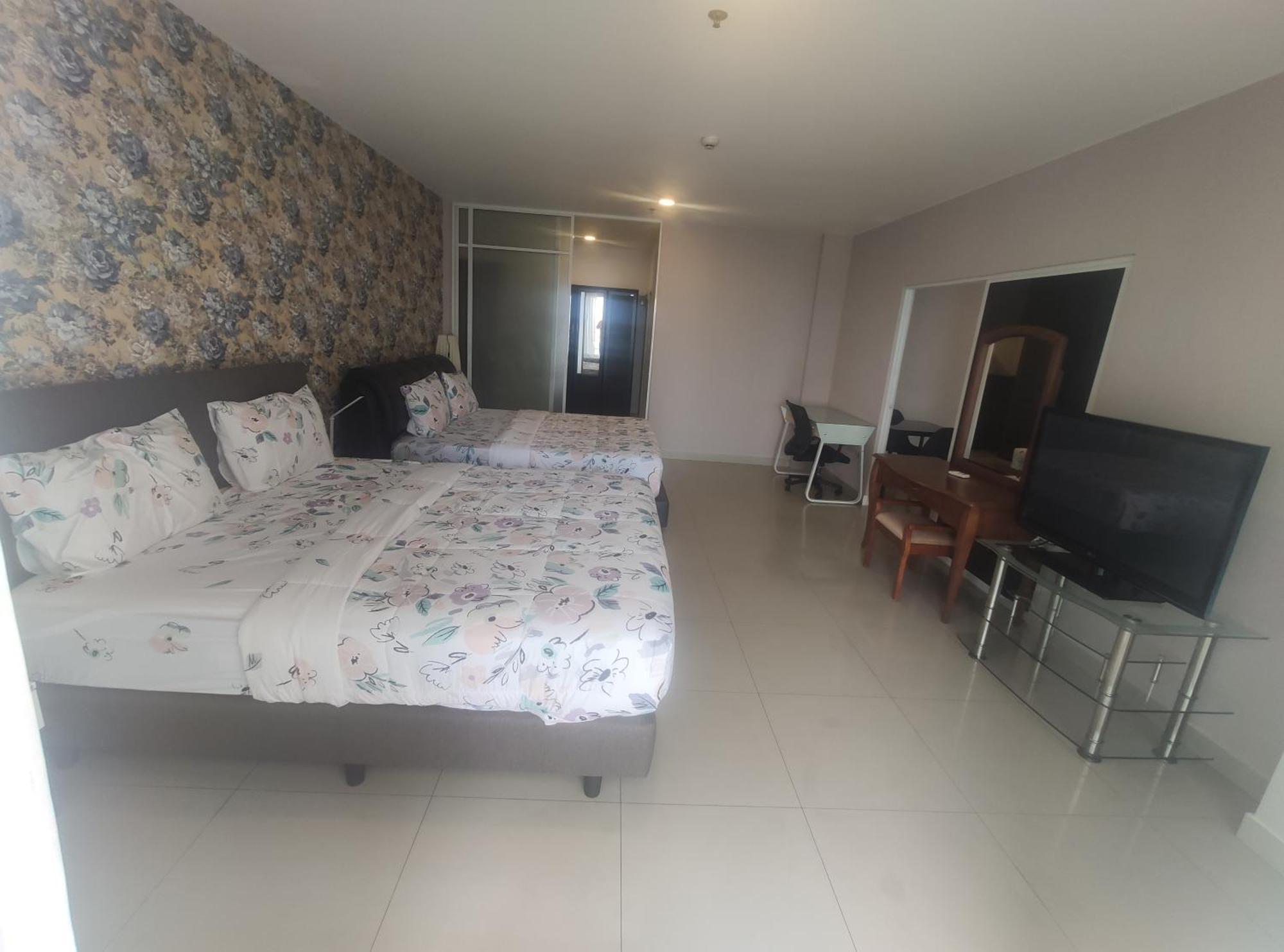 View Talay 6 Pattaya Beach By Anatolia Condo Suite Exterior foto