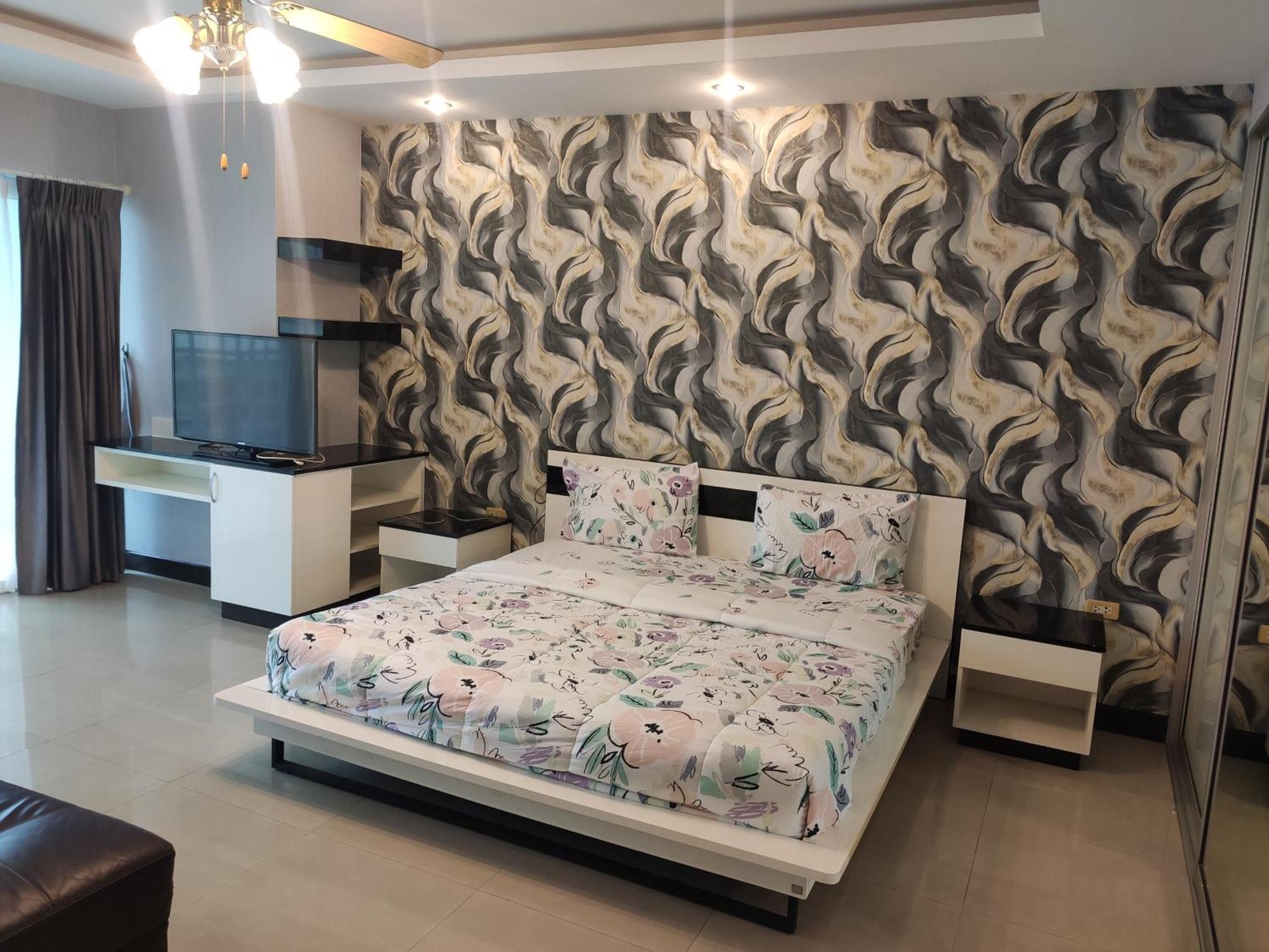 View Talay 6 Pattaya Beach By Anatolia Condo Suite Exterior foto