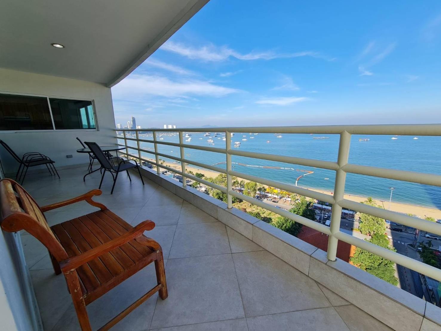 View Talay 6 Pattaya Beach By Anatolia Condo Suite Exterior foto