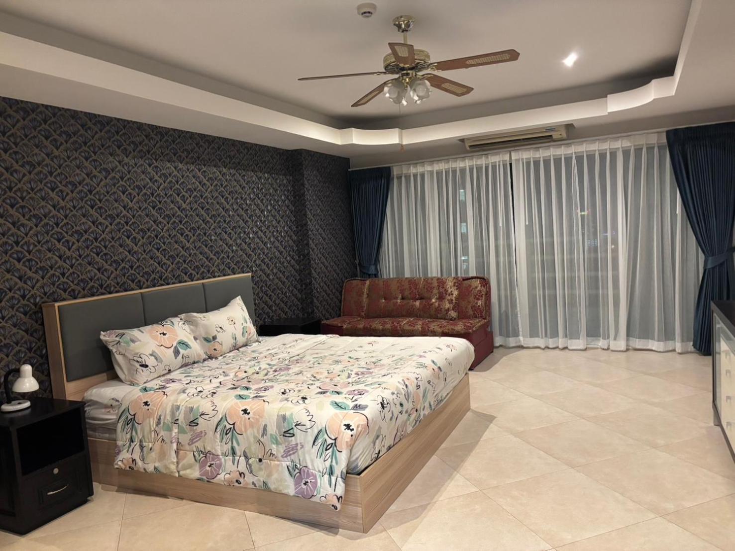 View Talay 6 Pattaya Beach By Anatolia Condo Suite Exterior foto